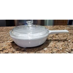 Corning Ware MW-83-B Microwave Browning Dish Skillet Pan W/Pyrex Lid Solid White